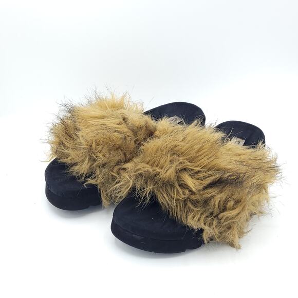 Madden Women's Amari Faux Fur Slippers size 7 - Picture 1 of 9